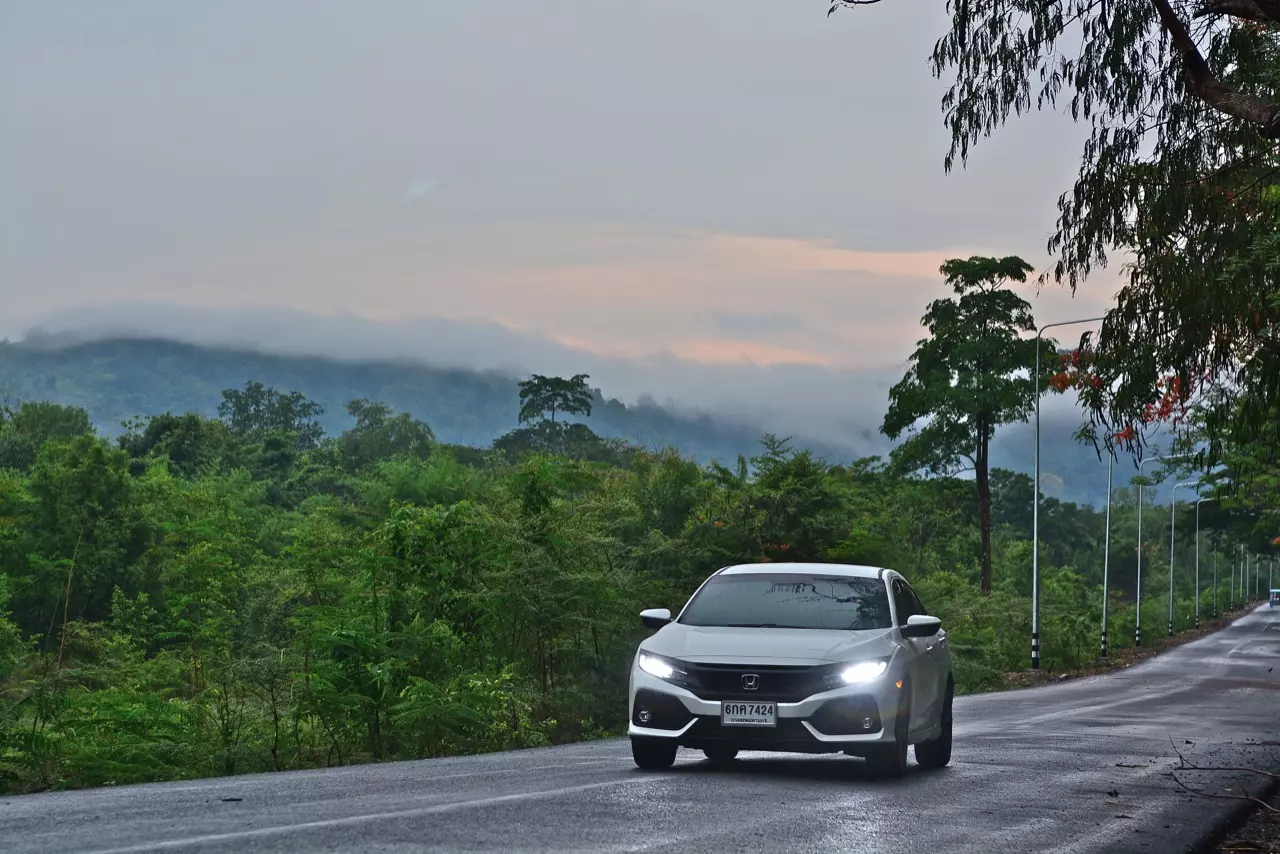 HONDA CIVIC HATCHBACK 1.5 TURBO