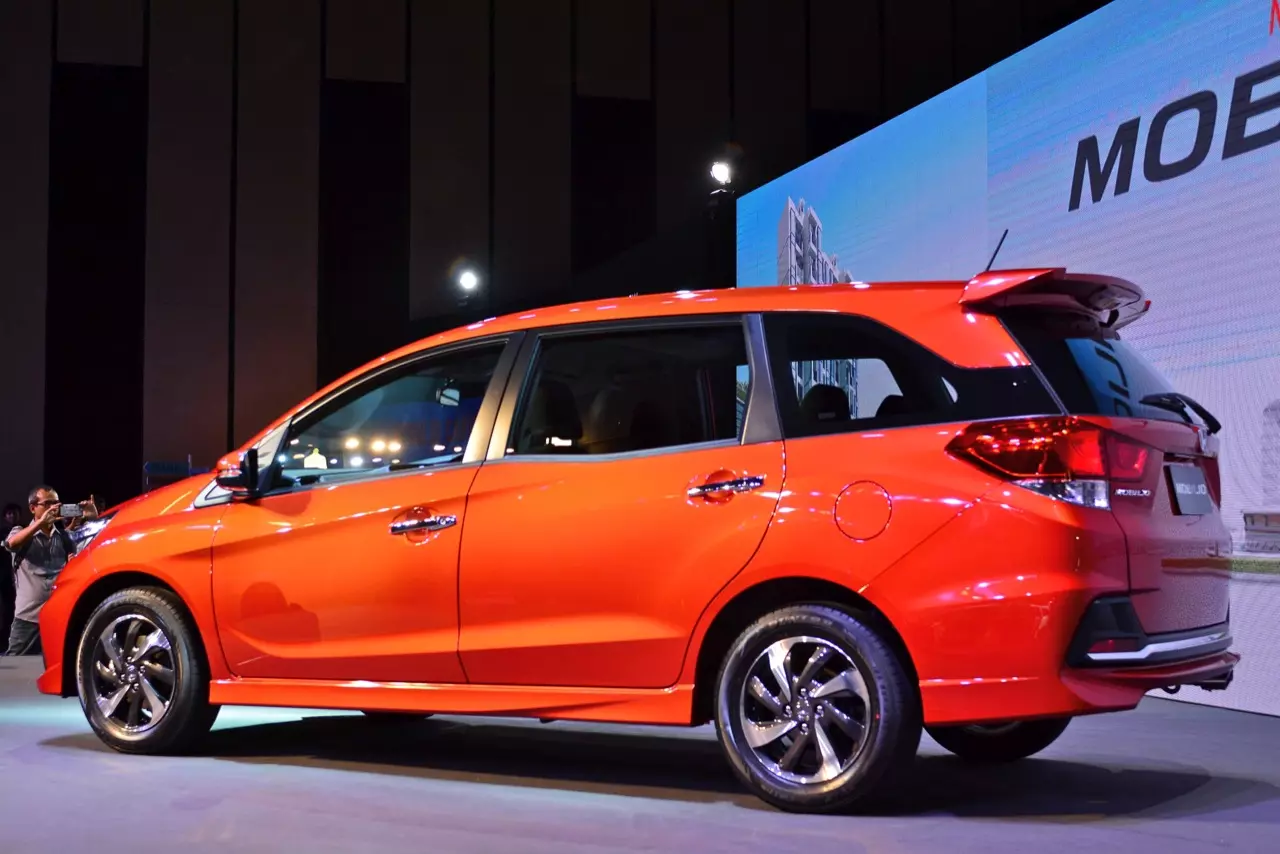 มาแล้ว รุ่นและราคา HONDA MOBILIO เวอร์ชั่นปรับโฉมไมเนอร์เชนจ์ 2017