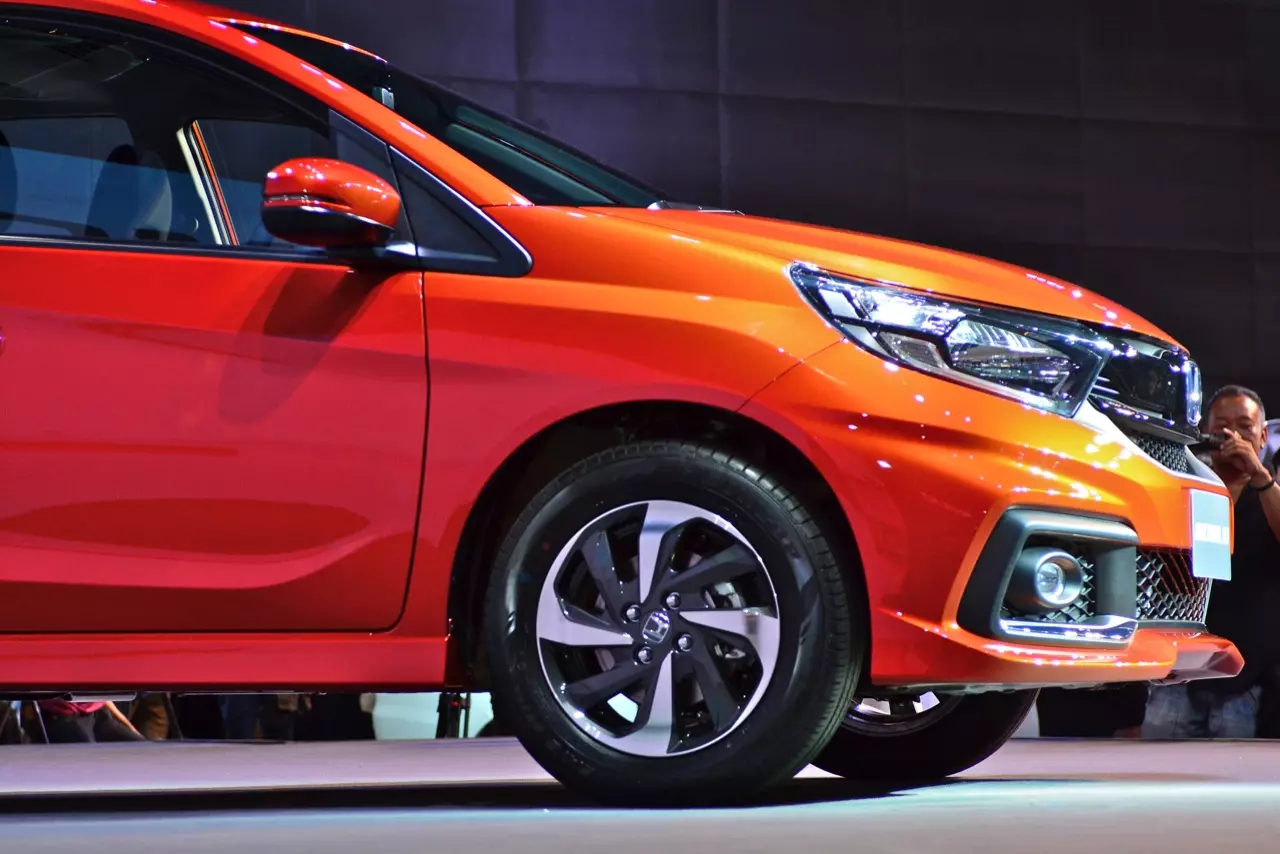 มาแล้ว รุ่นและราคา HONDA MOBILIO เวอร์ชั่นปรับโฉมไมเนอร์เชนจ์ 2017