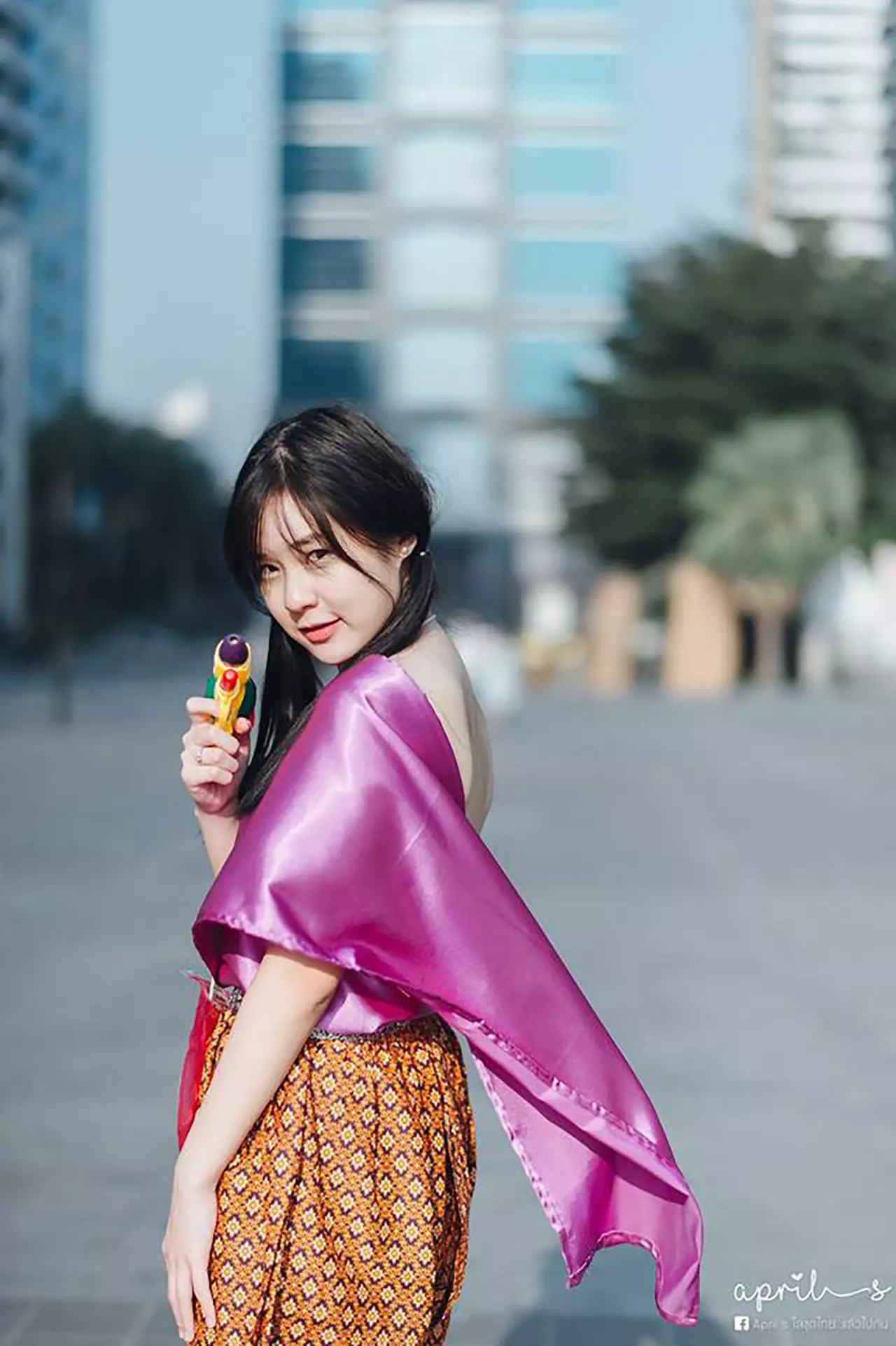 น่ารัก ไม่โป๊! แชร์กระจายรับสงกรานต์ ภาพสาวน้อยใส่ชุดไทย ใสๆวัยรุ่นชอบ