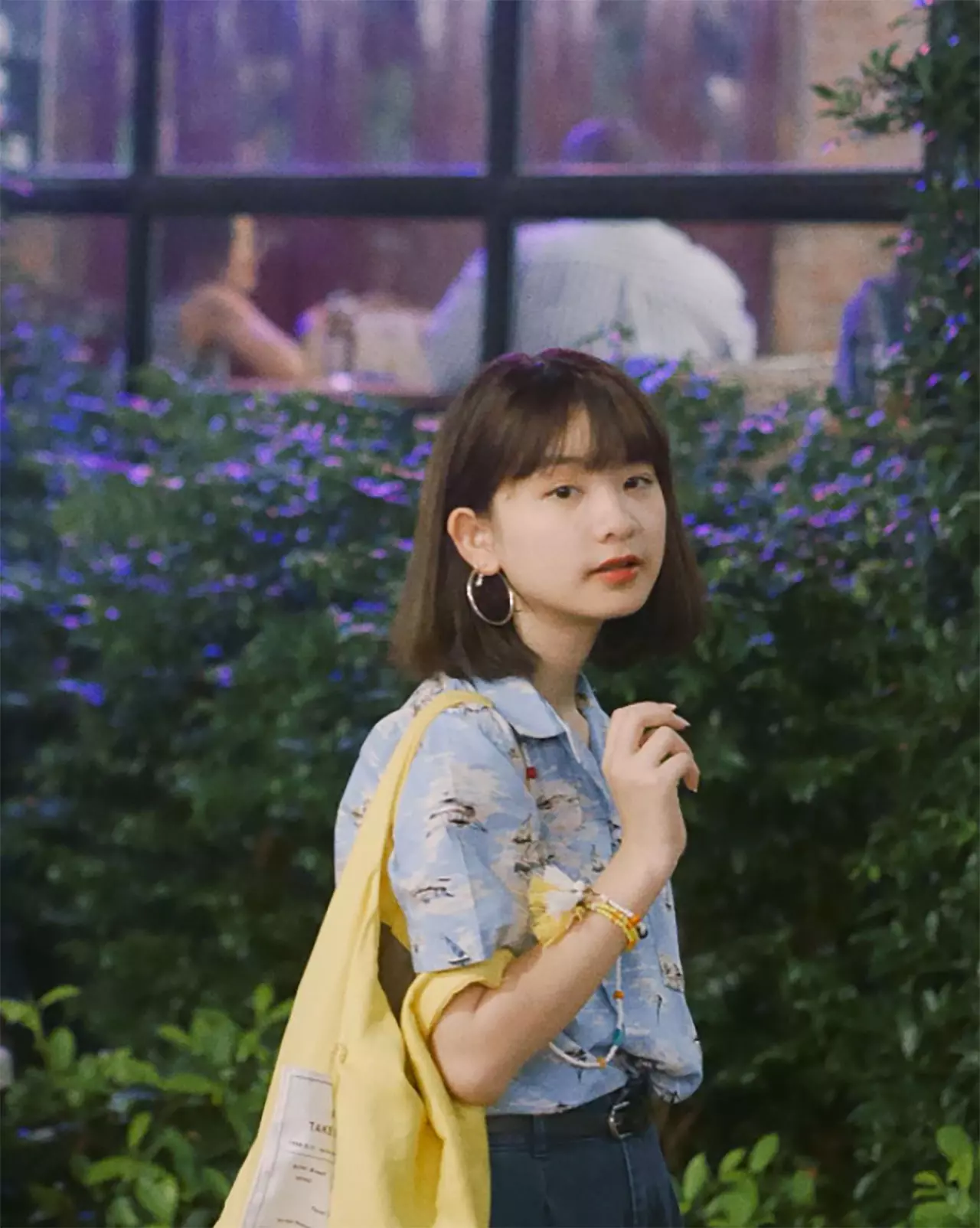 สดใส ลั้ลลา! เทรนด์ฮิต ส่องแฟชั่นฮาวาย ใส่เล่นน้ำสงกรานต์สิเก๋