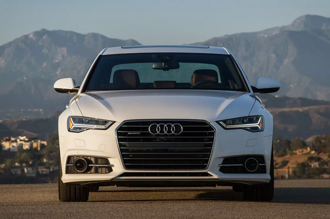 ราคาโดนอย่างแรง! AUDI เปิดตัว New A5 ค่าตัวไม่แพงอย่างที่คิด