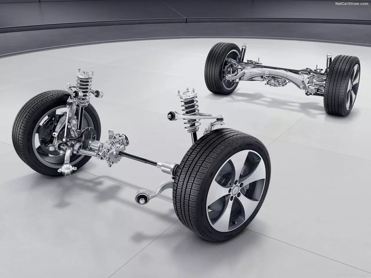 ถังเดียวเที่ยวพันกิโลเมตร MERCEDES BENZ GLC 250d COUPE AMG DYNAMIC PLUS