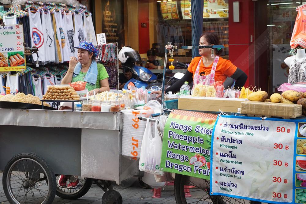 สตรีทฟู้ด เสน่ห์สีสันเมืองไทย