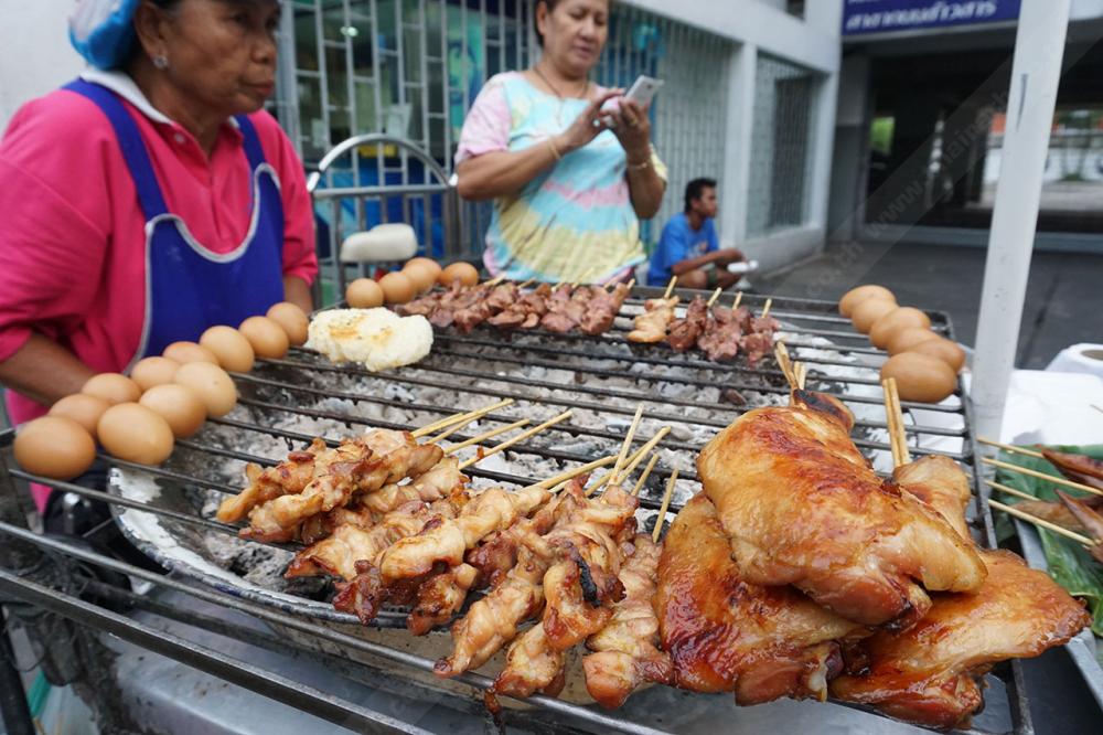 ไข่ปิ้งร้อนๆ