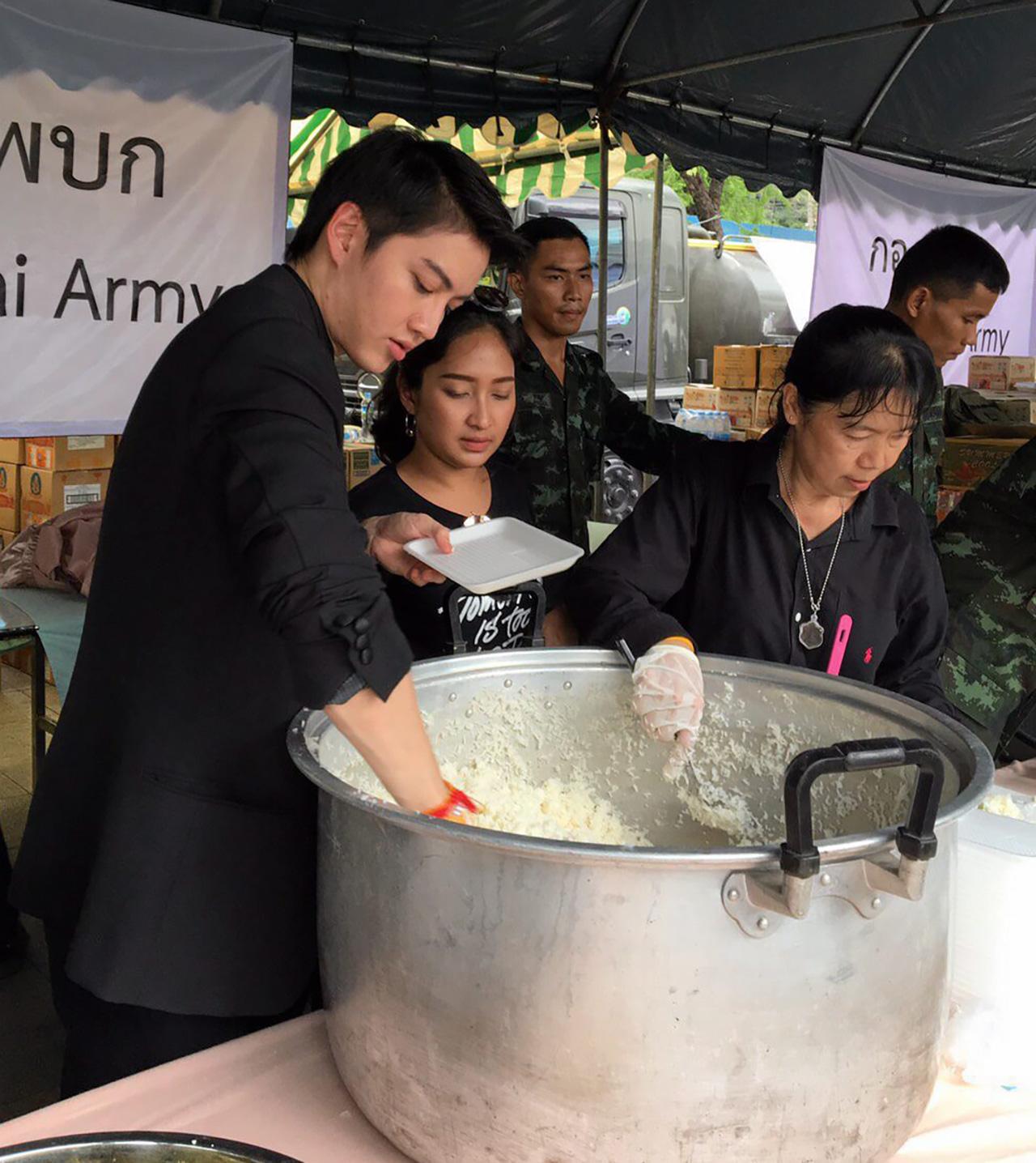 กอล์ฟ-พิชญะ
