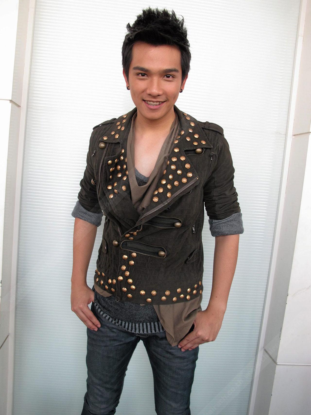 อ้น กรกฎ ตุ่นแก้ว