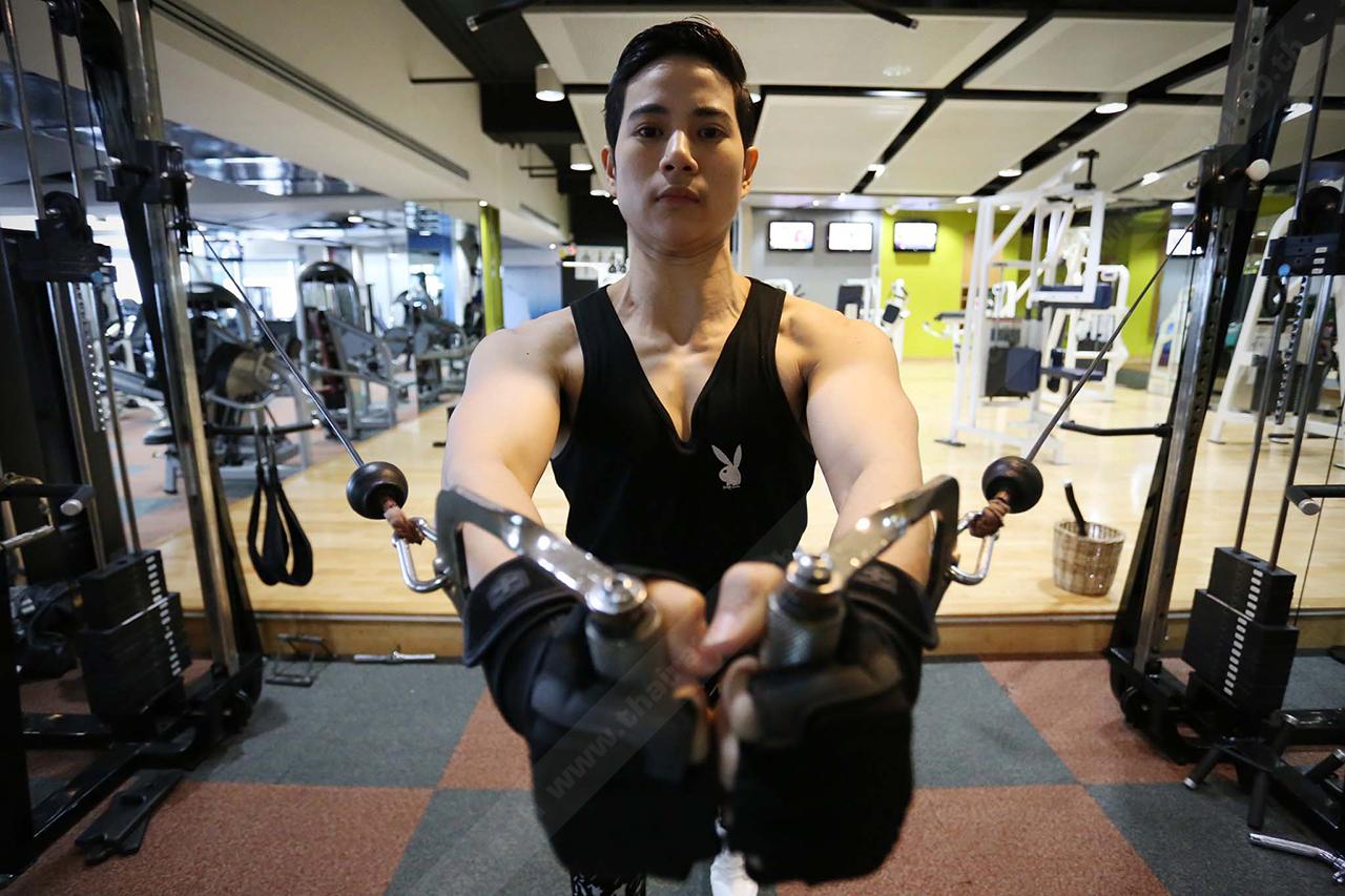 แข็งแรงเกินชาย