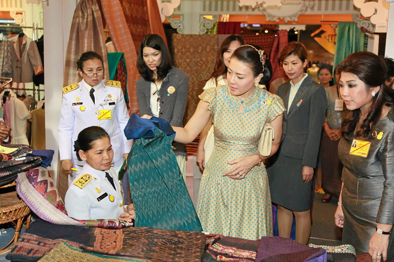 ย้อนรำลึกภารกิจ 'ท่านผู้หญิงศรีรัศมิ์ สุวะดี'