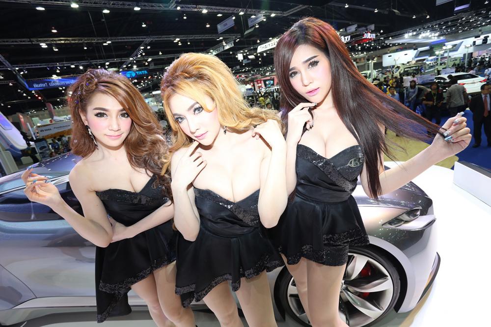 3 สาวฮอตตลอดกาล นุ๊ก ใบเฟิร์น ตุ๊กตา ฮุนได
