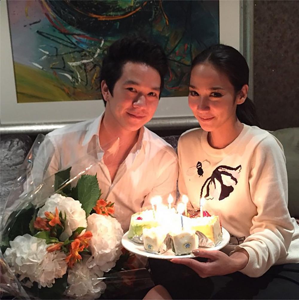 ลงตัวอย่างนี้เชียร์ให้แต่งเลยๆ