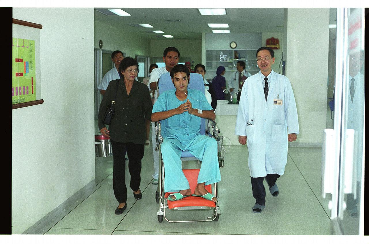 คุณแม่อยู่ข้างๆ ไม่ห่าง