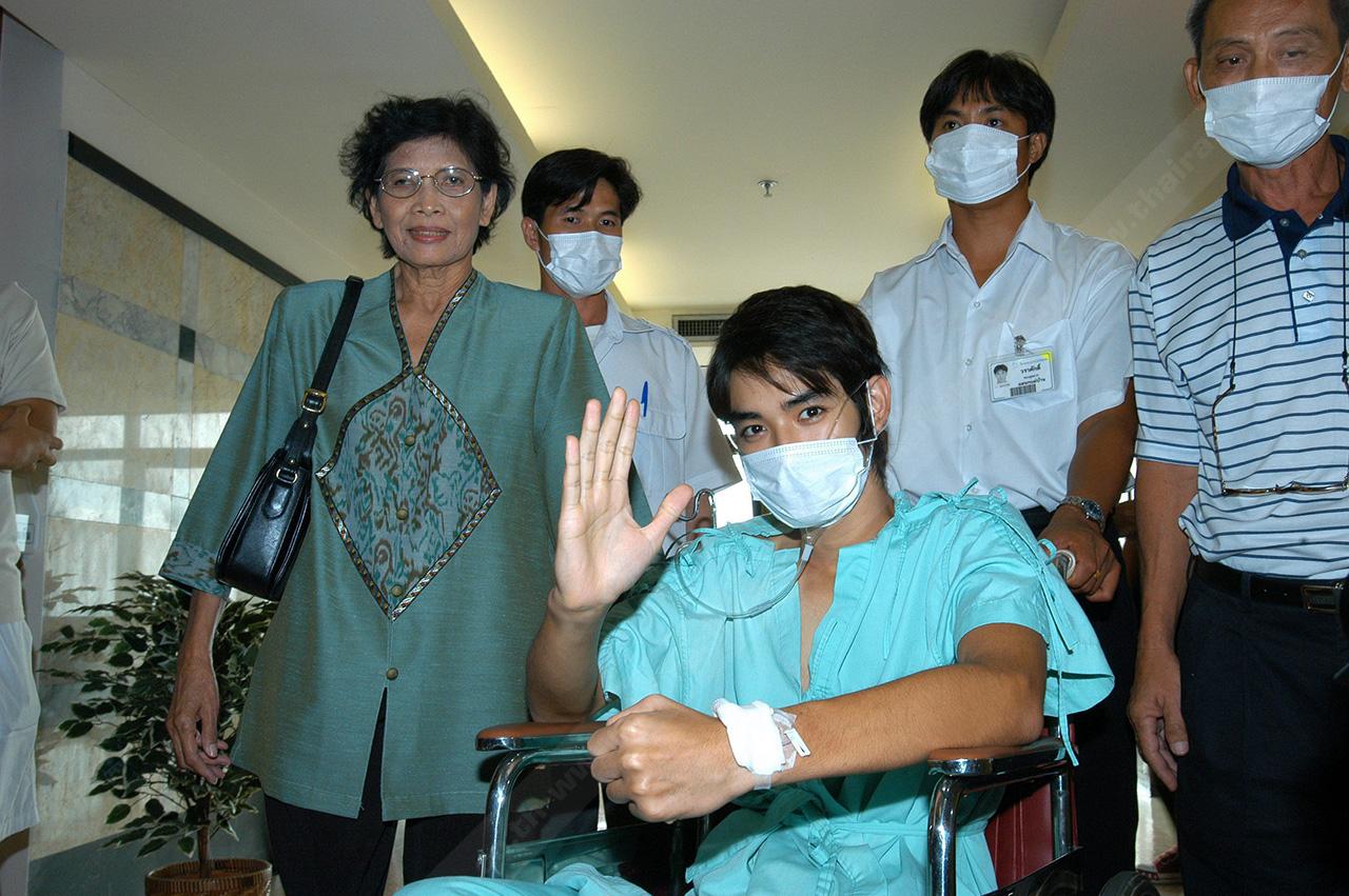 บิ๊กทักทายช่างภาพ