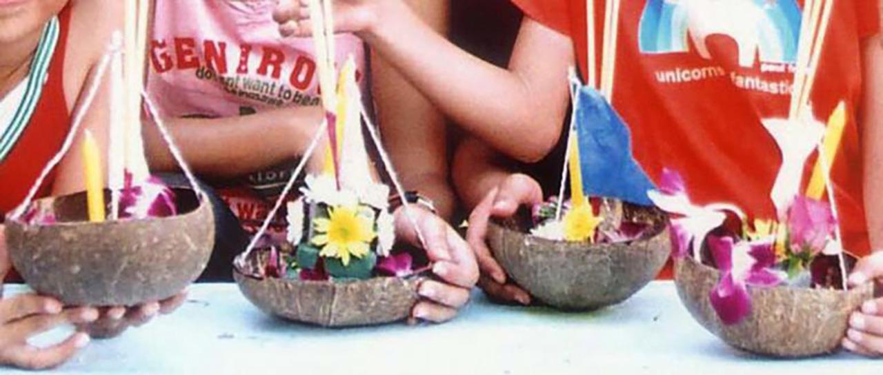 กระทงกะลามะพร้าว .... ไอเดียสร้างสรรค์จากวัสดุธรรมชาติง่ายๆ