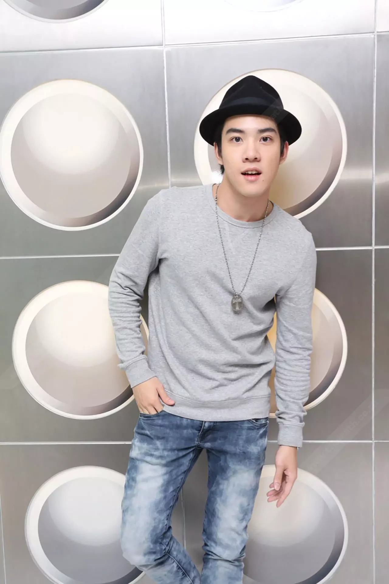 ไม่ยุ่งยาเสพติด 'วิคเตอร์' ไล่ล่าฝันสำเร็จ  