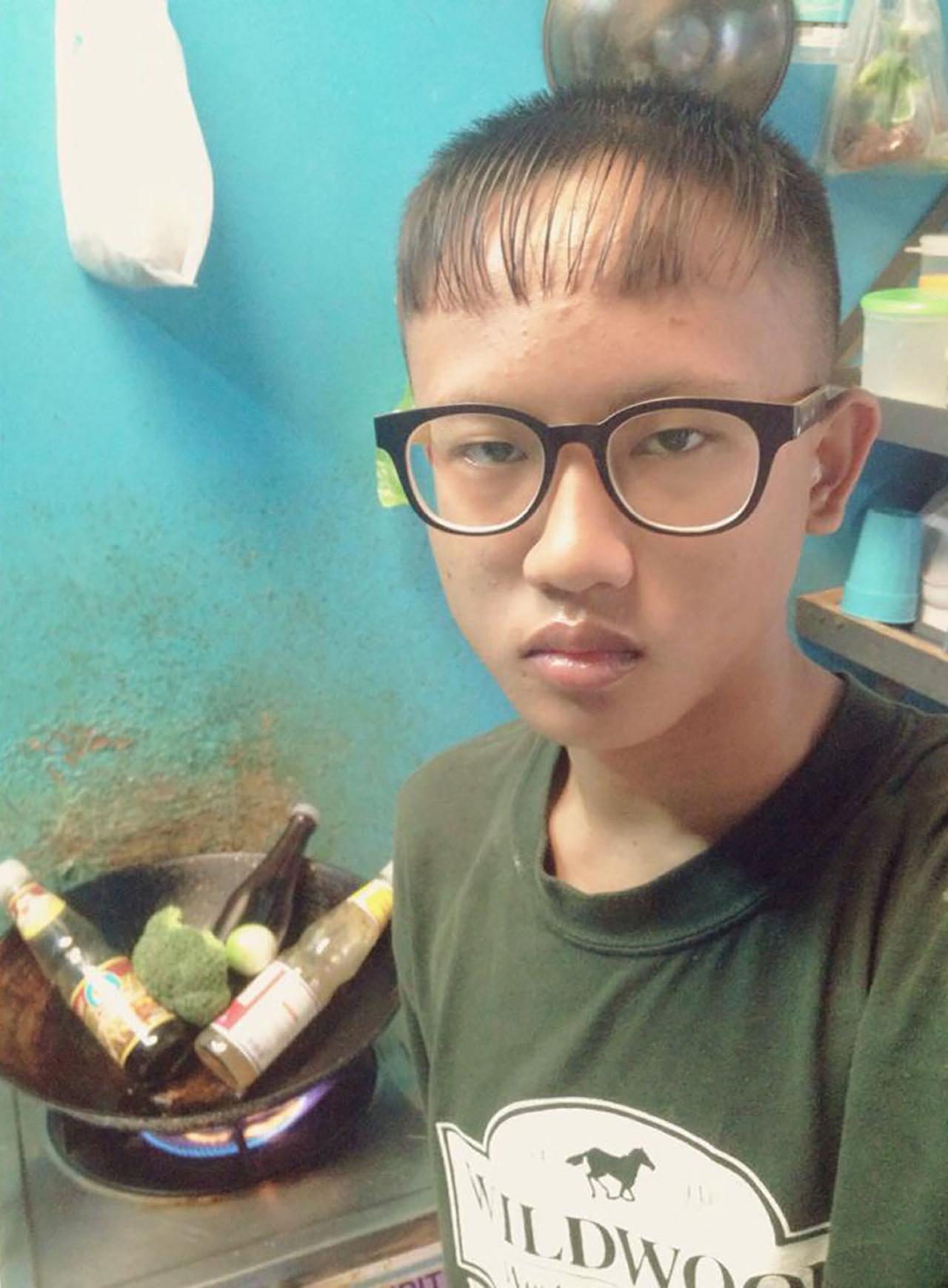 ผัดซีอิ๊วกินแปปนะครับ
