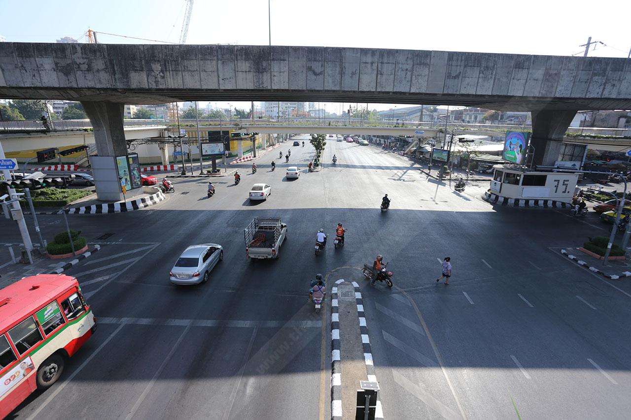 แยกนี้ก็โล่งพระราม 4