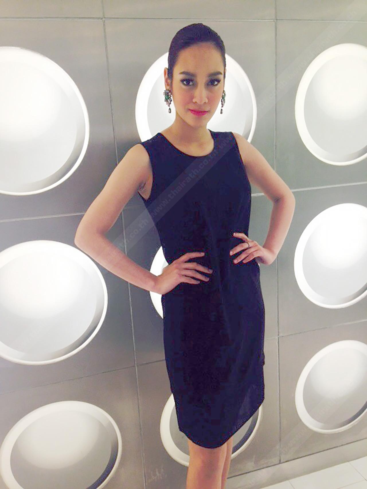 เรื่อง คาริสา ด่าก็ให้จบๆ ไป