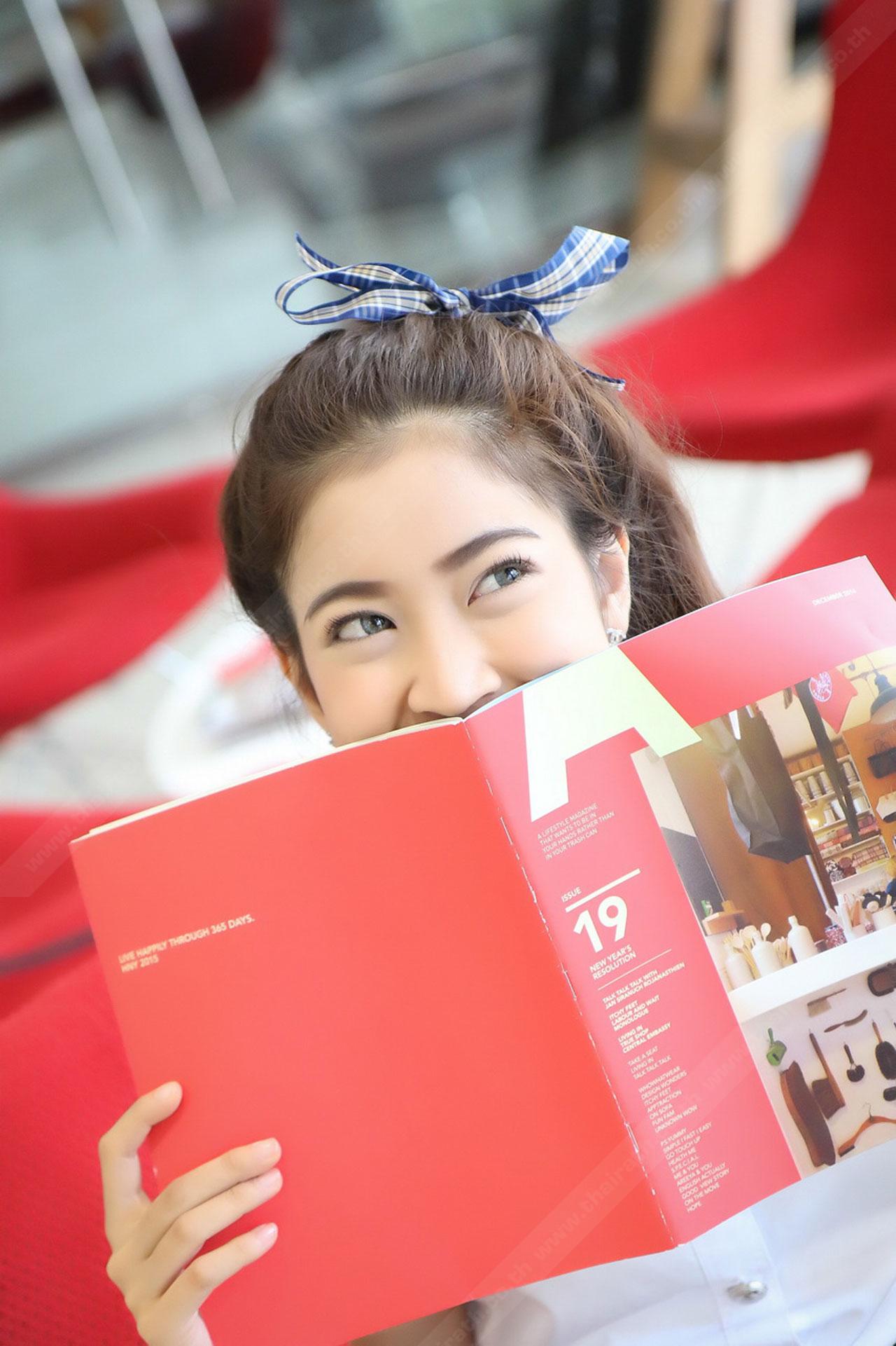 กับหนังสือ