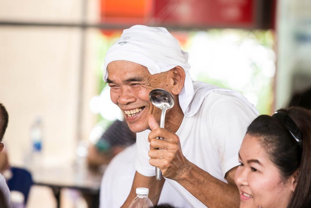 ป๋ายังสร้างรอยยิ้มให้กับลูกค้าเสมอ