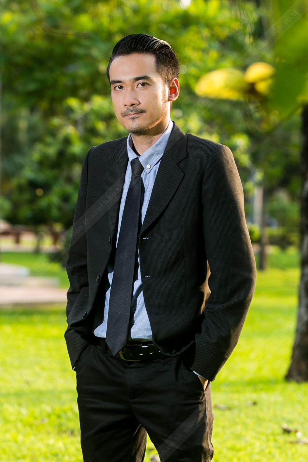 นายนิติธร แก้วโต หรือทนายเจมส์