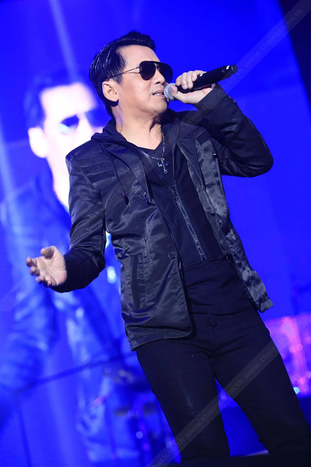 อกหักไปเลยกับเพลง ทนได้ทุกที ตั้ม สมประสงค์
