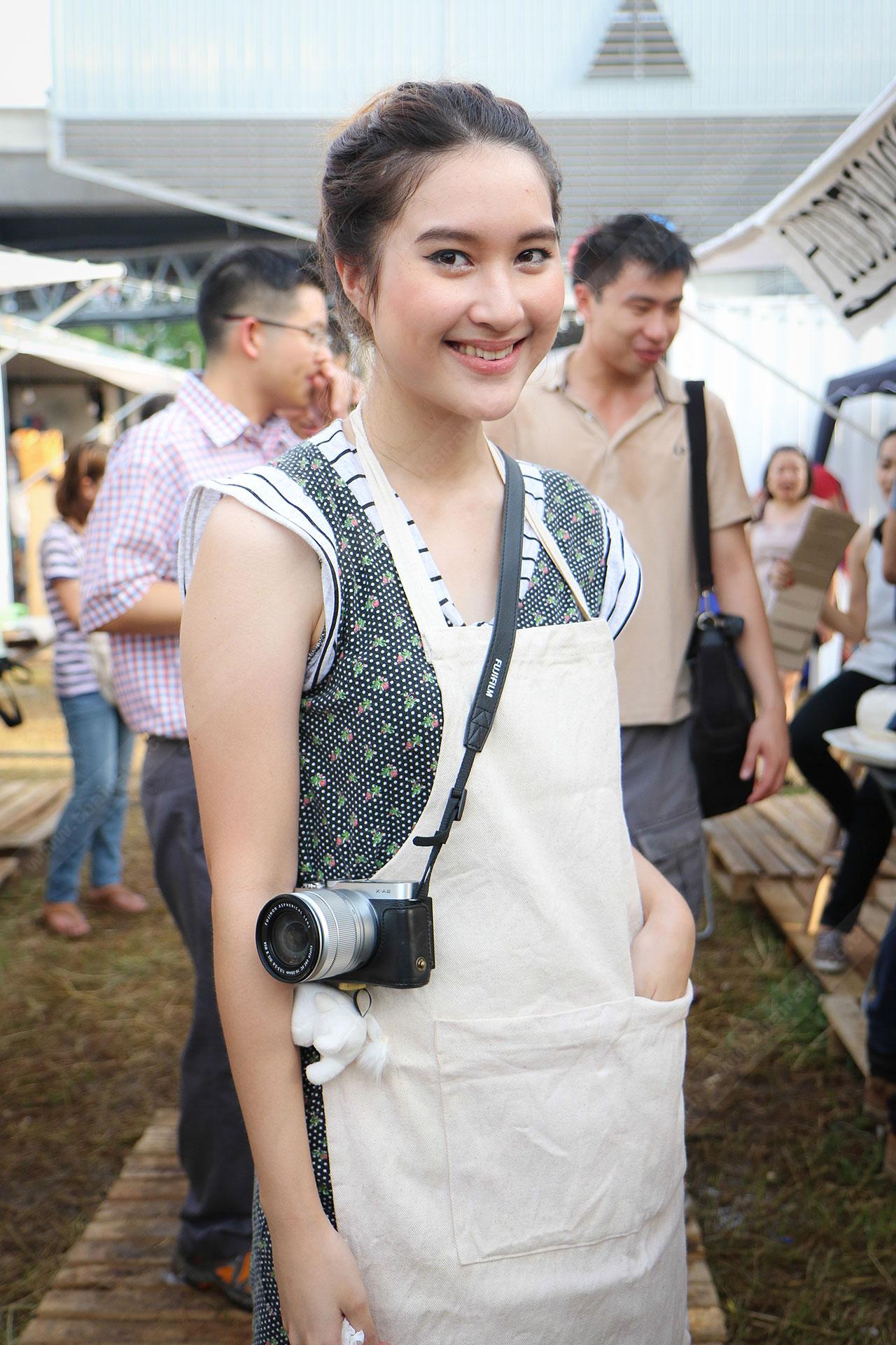แม่ค้าสวยสำหรับงานนี้