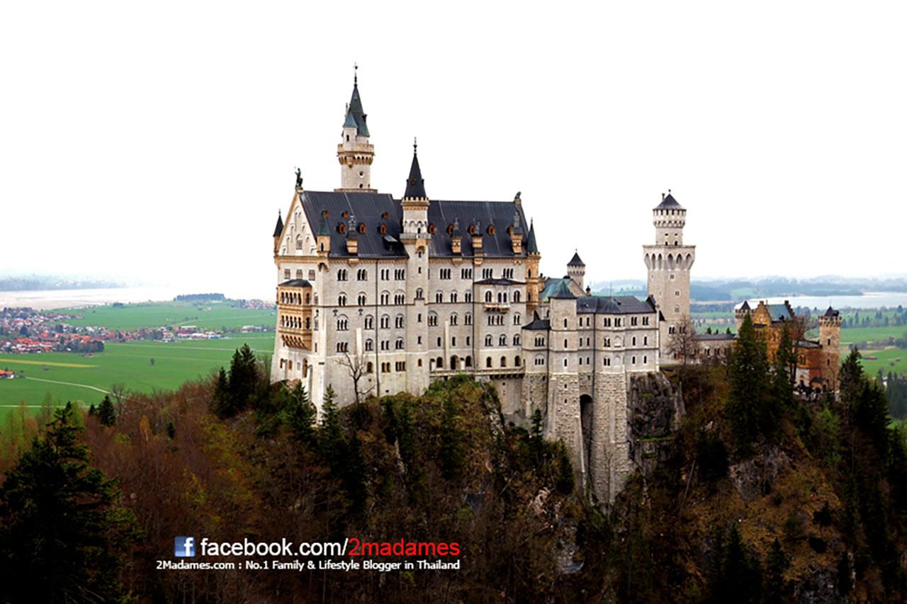 พาตัวเองย้อนกลับสู่ยุคกลางที่ปราสาทนอยชวานสไตน์ Neuschwanstein Castle