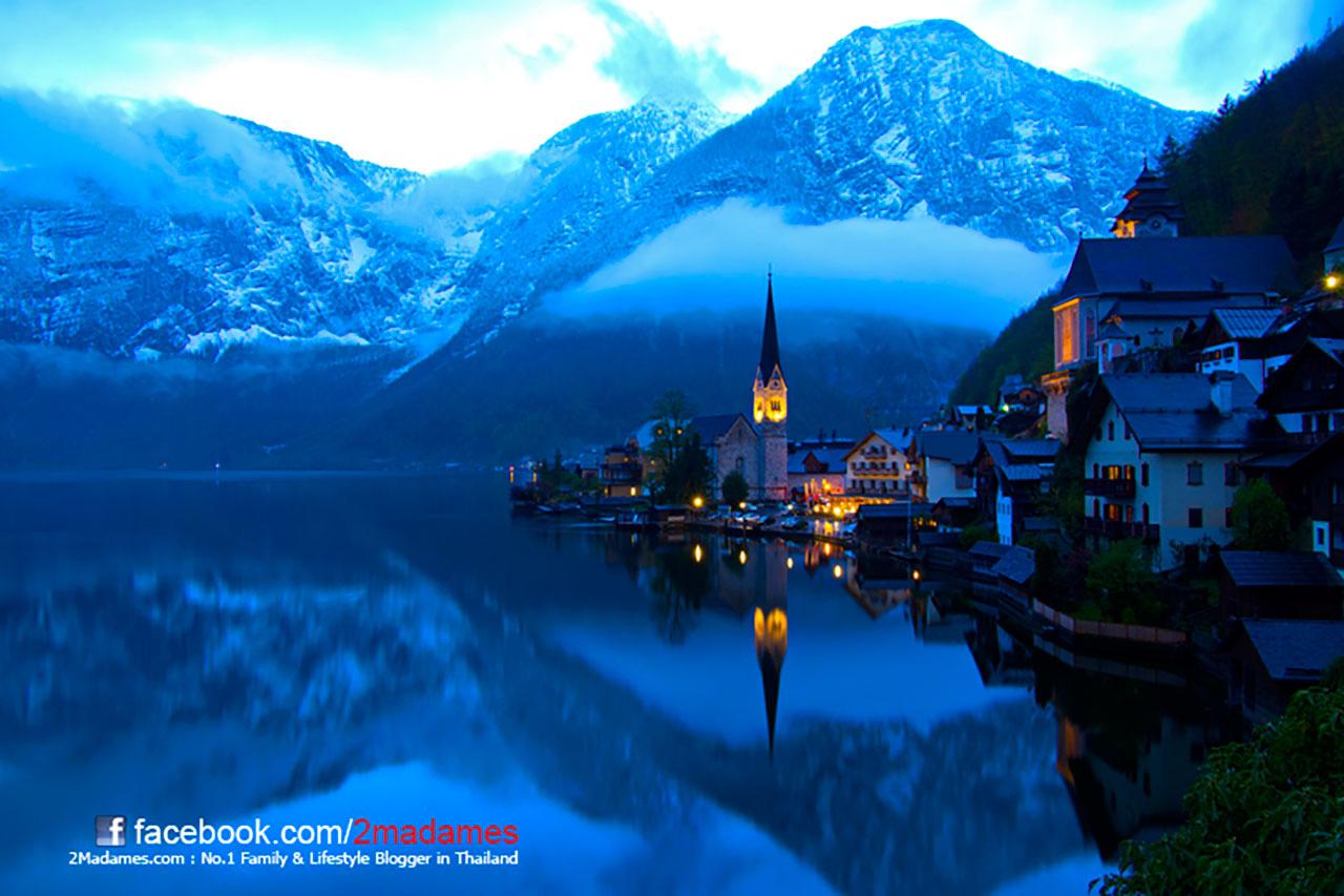 เหม่อลอยดูภาพสะท้อนเมืองด้วยกระจกวิเศษจากธรรมชาติในทะเลสาบ ที่ฮัลสตัท Hallstatt