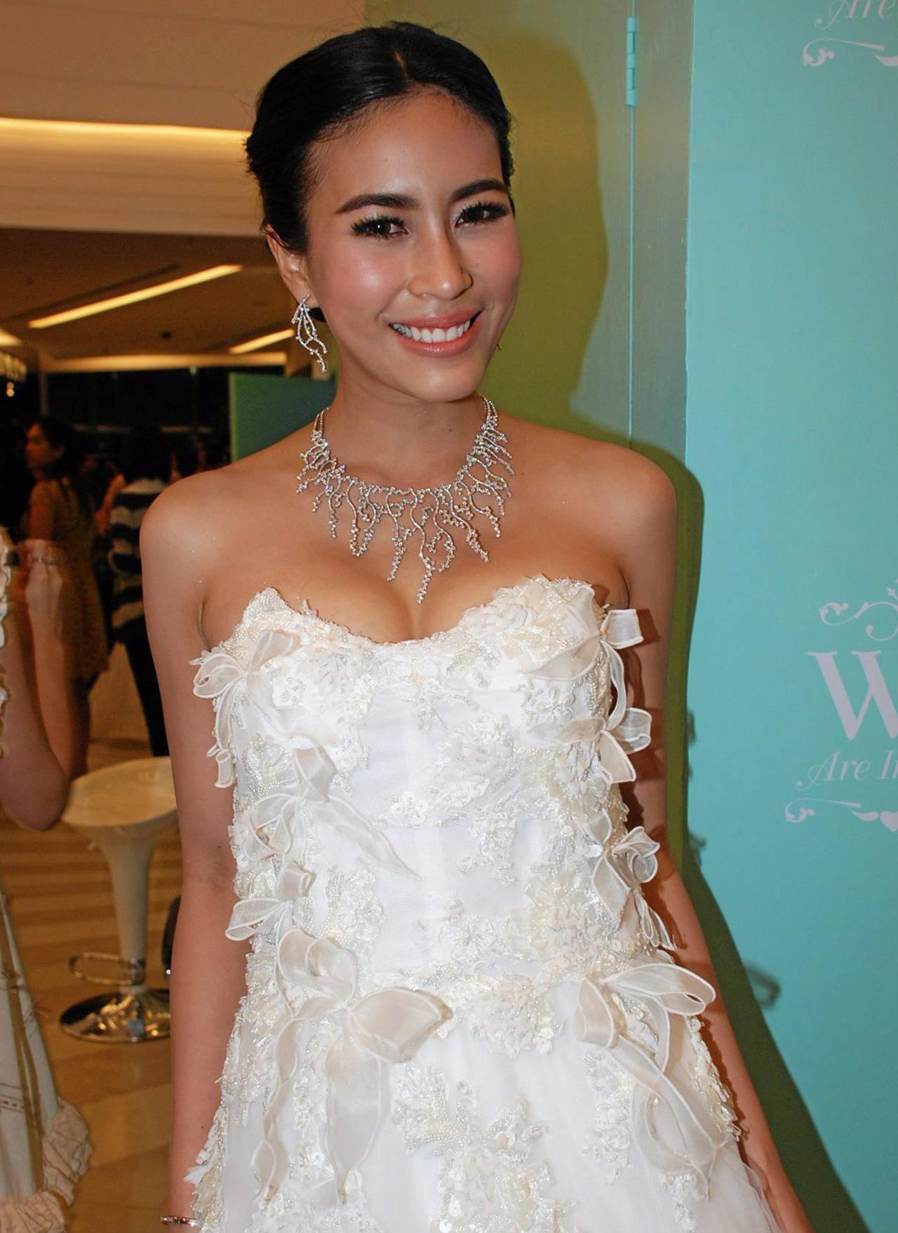 พิธีกรยังเป็นคู่นี้เหมือนเดิม