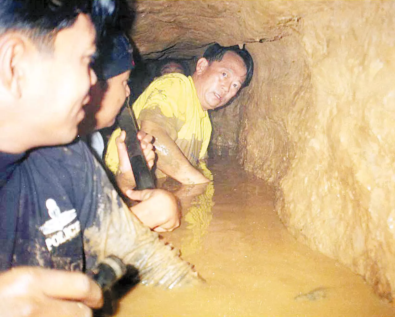 ย้อนรอยตื่นทองมหาขุมทรัพย์ 'ถ้ำลิเจีย' กับ 'ความลับ' ของ 'โกโบริน'