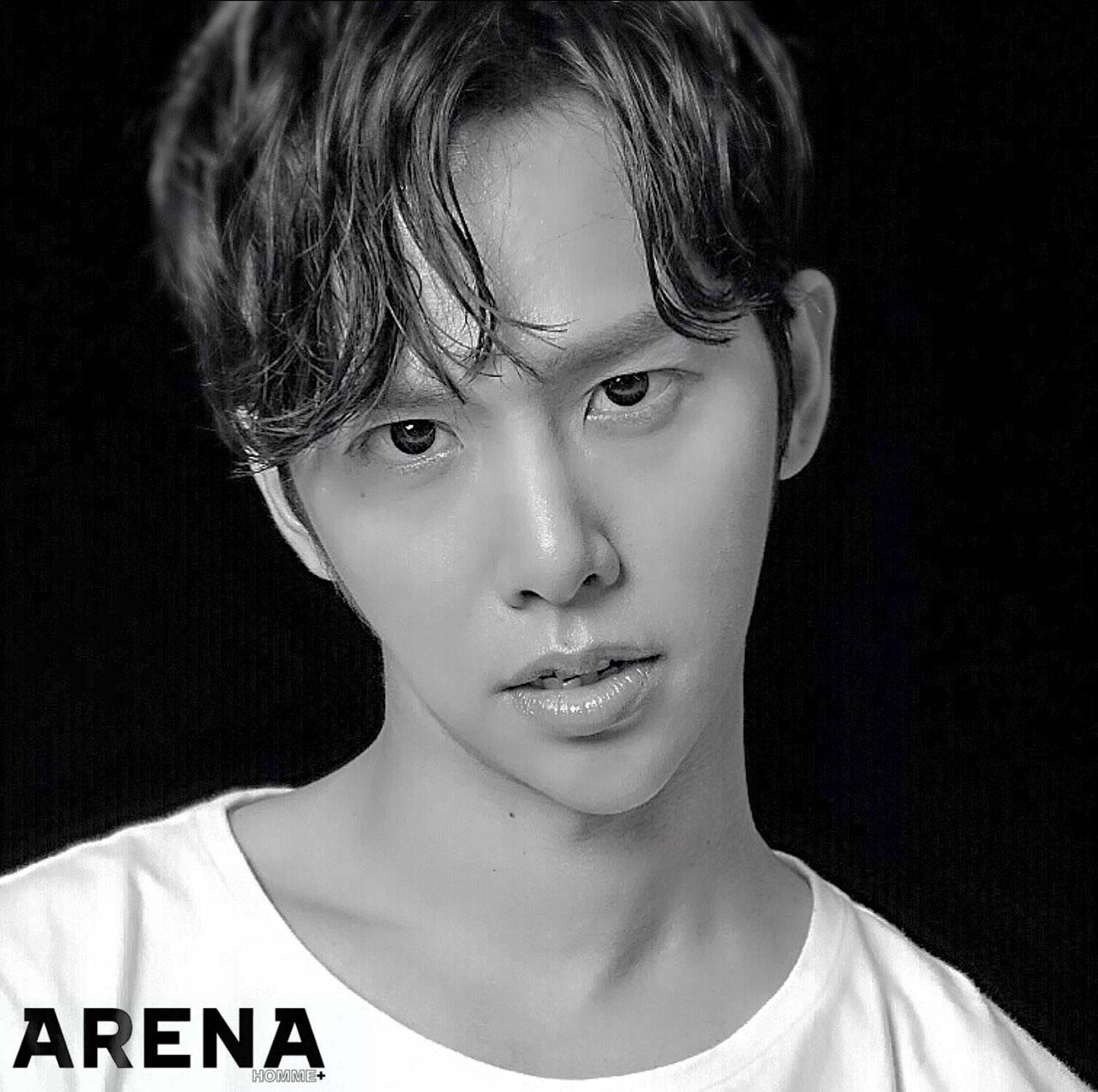 ผลงานการถ่ายในนิตยสาร ARENA