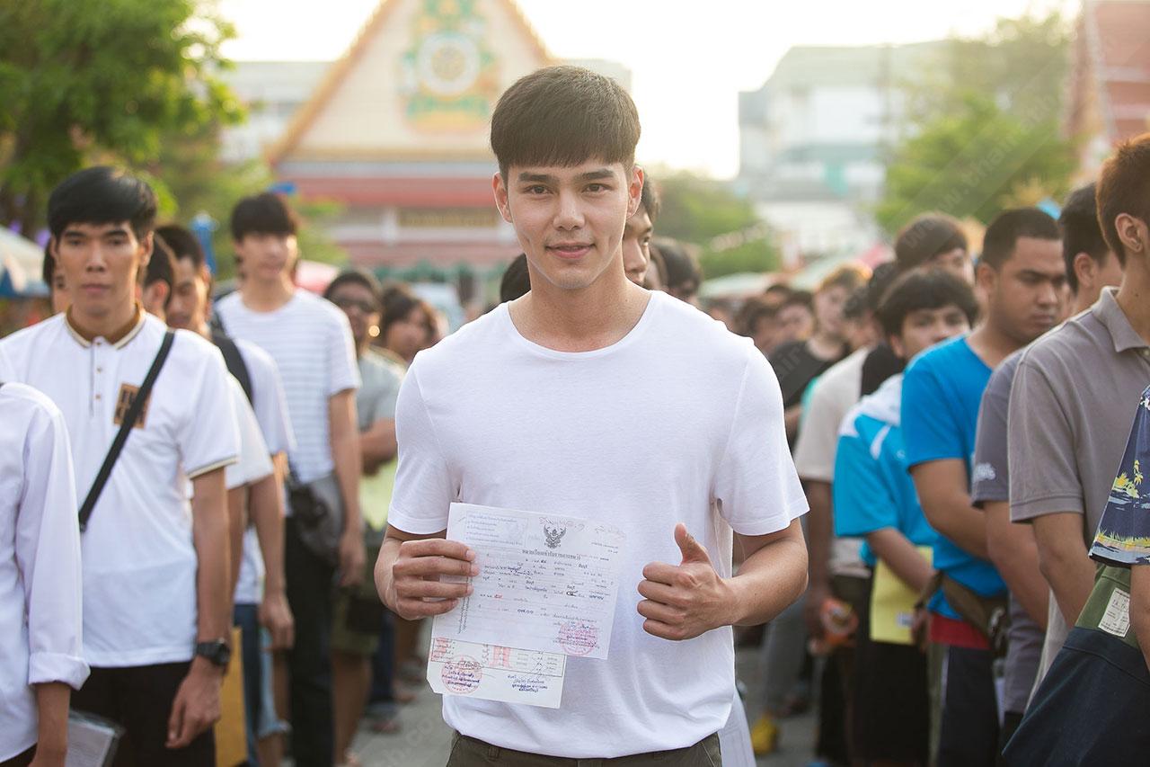 ทหารอากาศคนนี้ไม่ขาดรัก