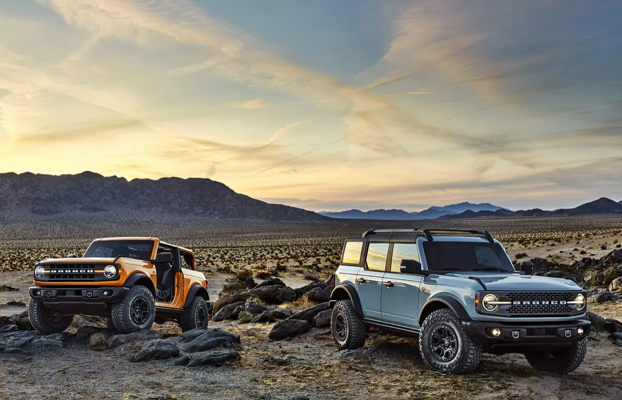 มุ้งมิ้งวิ่งลุยฝุ่น โผล่แล้ว สุดหล่อสายลุย FORD NEW BRONCO 2021