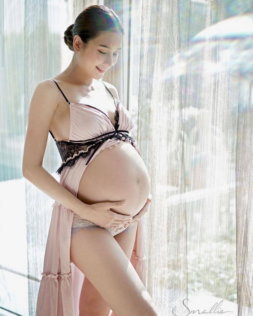 เนย โชติกา ขอบคุณภาพจากไอจี @noeychotika