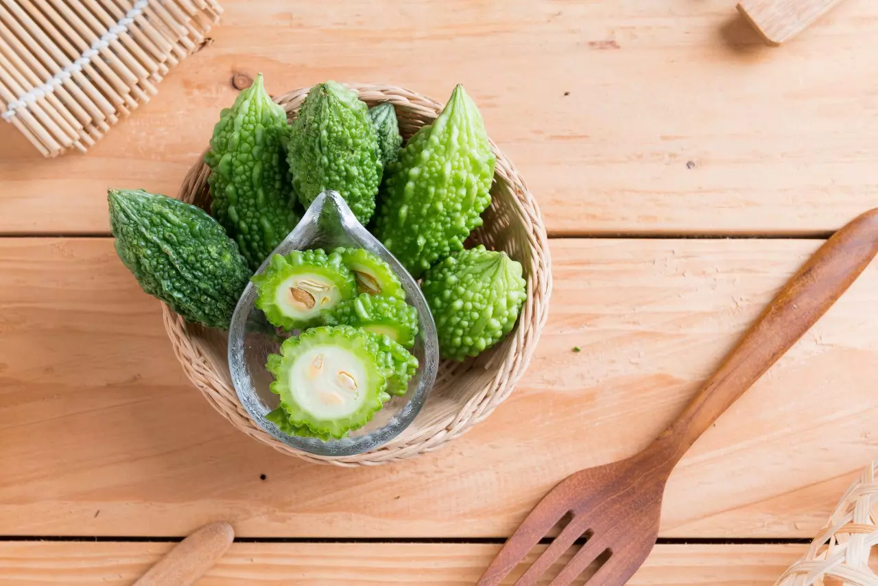  7 เครื่องดื่มผักสมุนไพรคลายหนาว แก้เมารถกลับบ้านปีใหม่ วิตามินซีสูง