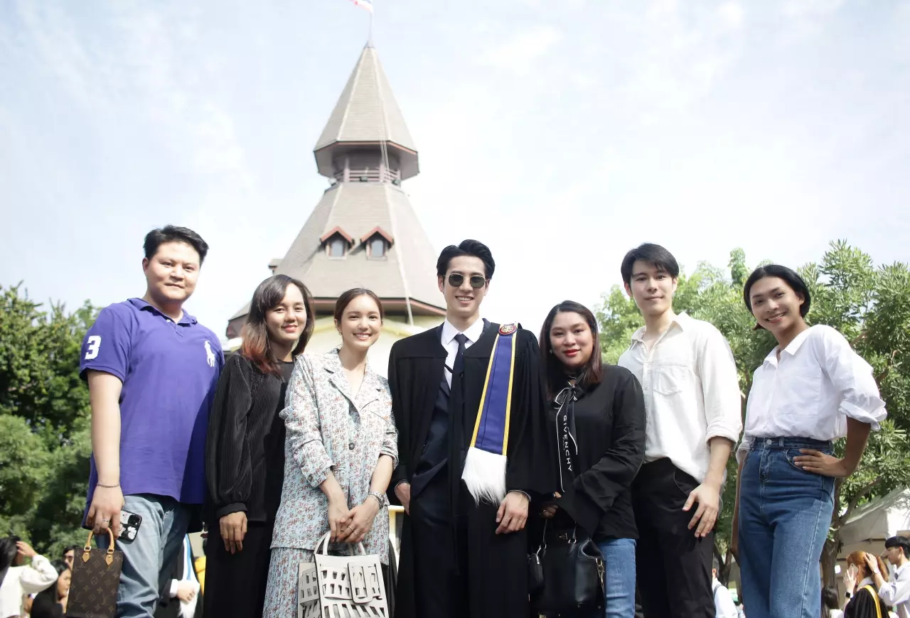 ไบร์ท เฮ จบ ป.ตรี พร้อมลุยงานละครเต็มที่