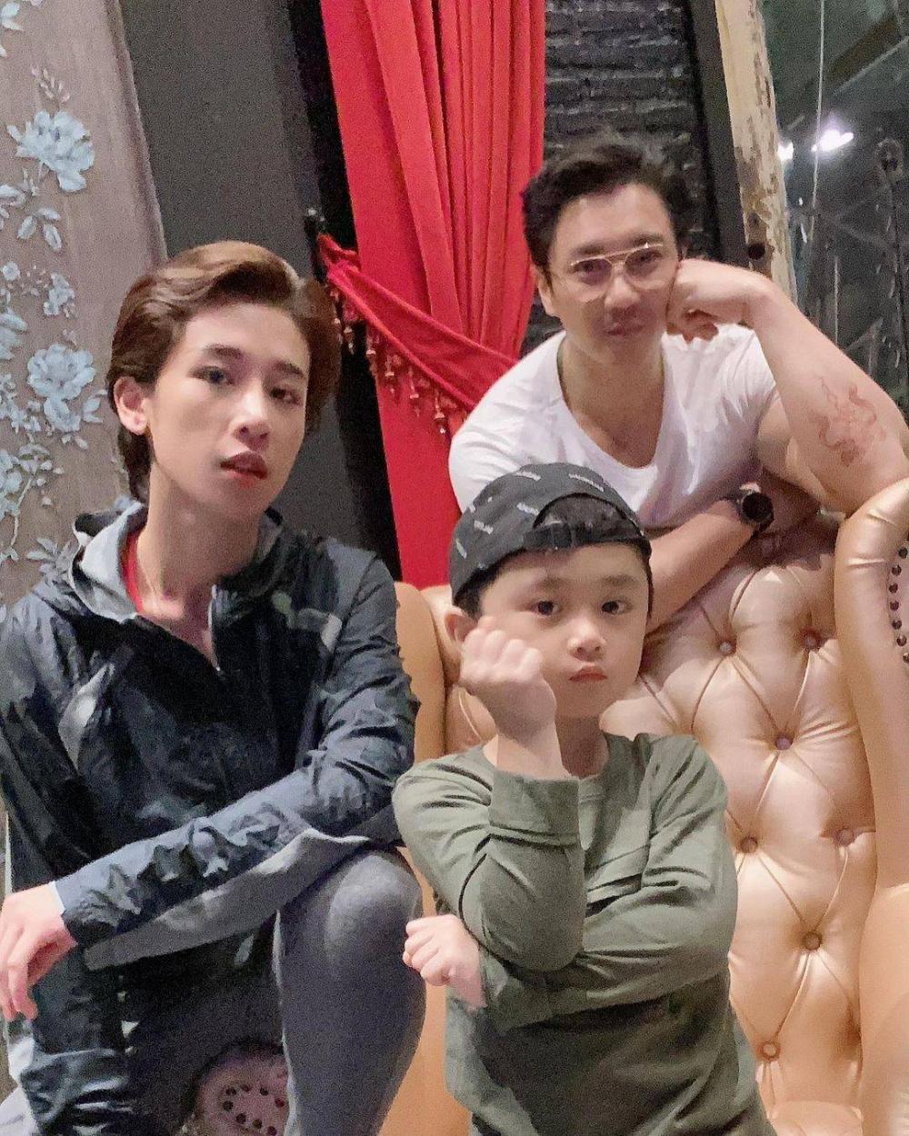 เอ-แตงกวา และน้องเลโก้ ลูกชาย ขอบคุณภาพจากไอจี @tangkwa_lego