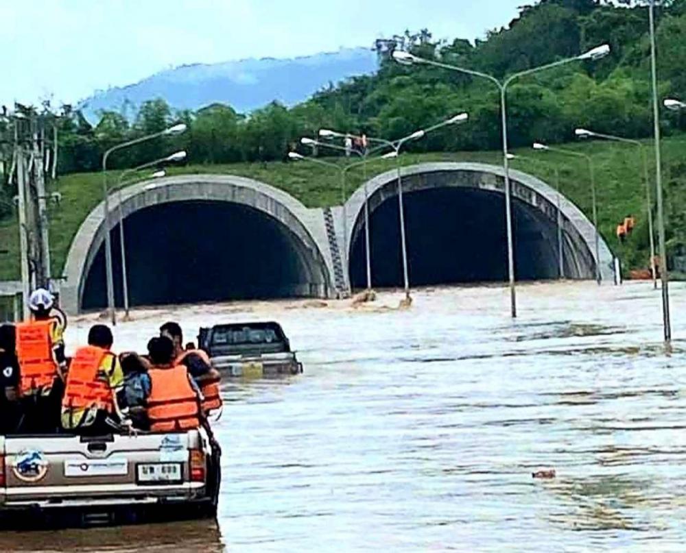 สภาพอุโมงค์ทับลาน ถนนสาย 304