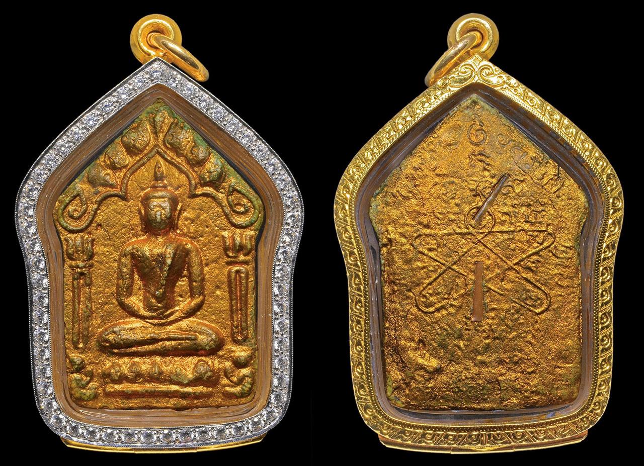 พระขุนแผน ผงพรายกุมาร บรอนซ์ทอง หลังตะกรุด หลวงปู่ทิม วัดละหารไร่ ของ เพชร อิทธิ.