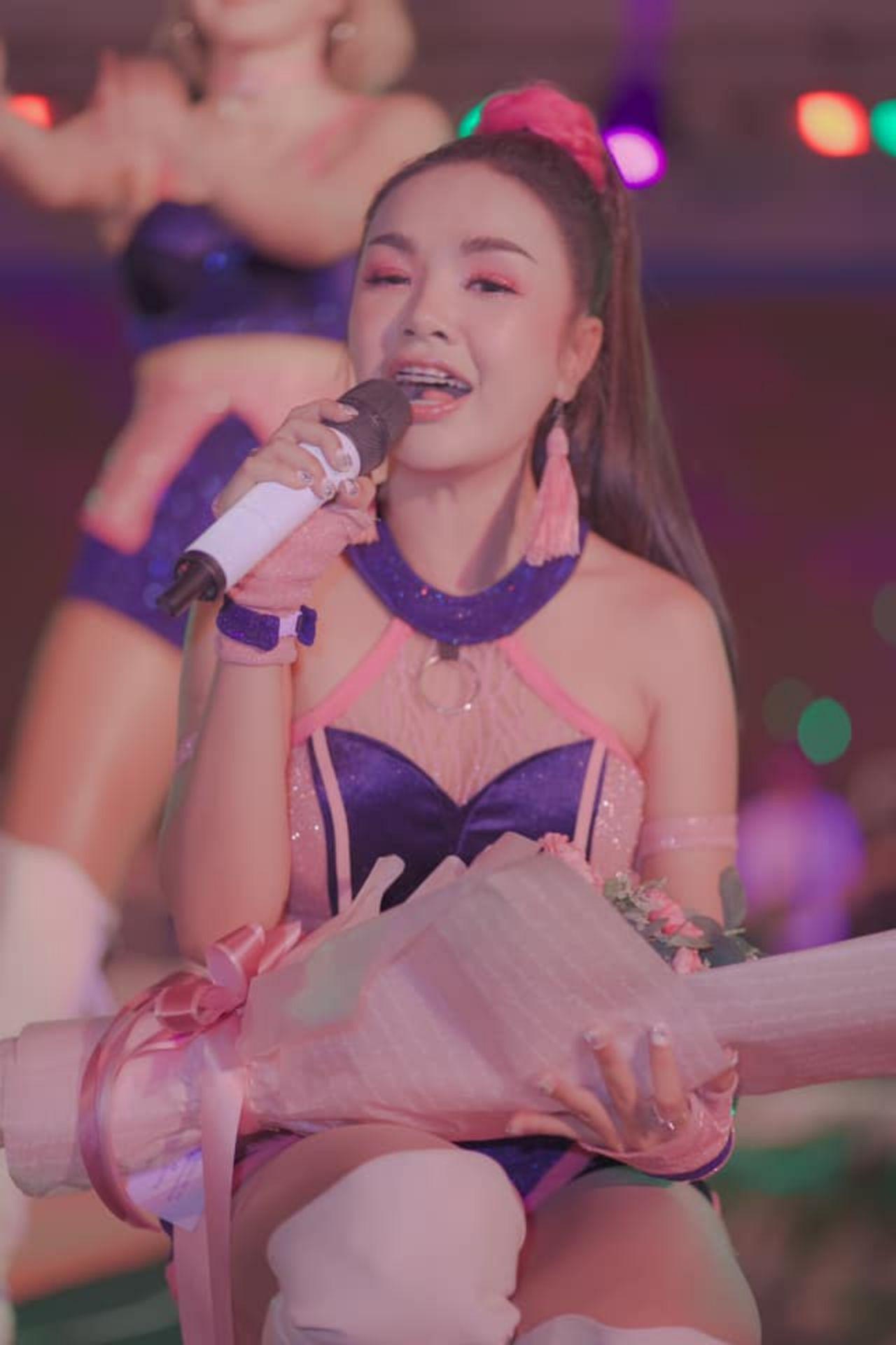 เจนนี่ ได้หมดถ้าสดชื่น ขอบคุณภาพจากแฟนเพจ น้องเจนนี่ ได้หมดถ้าสดชื่น