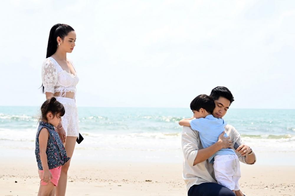 ครอบครัวที่ถูกปิดบังมาตลอดหลายปี