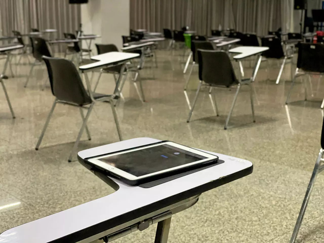 ชีวิตวิถีใหม่...คณะแพทยศาสตร์จุฬา นำ iPad สอบออนไลน์ 100%