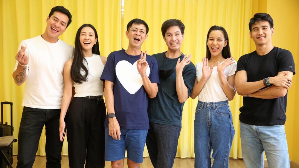 เคมีเข้ากัน บ.เช้นจ์ 2561 ฟิตติ้งเปิดตัวนักแสดงละคร “กระเช้าสีดา” 4 นักแสดงนำ นุ่น-วรนุช ภิรมย์ภักดี, กรีน-อัษฎาพร สิริวัฒน์ธนกุล, ปีเตอร์ คอร์ป ไดเรนดัล และ ก๊อต-จิรายุ ตันตระกูล เข้าเวิร์กช็อปกัน โดย ผู้กำกับ โอ๋-คฑาเทพ ไทยวานิช และ ครูอูโน่-กรินทร์ ใบไพศาล.