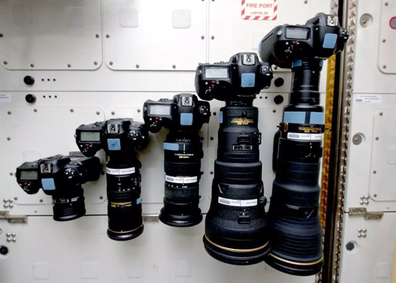 NASA สั่งซื้อกล้อง NIKON D5 53 ตัว เพื่อใช้ในภารกิจสำรวจอวกาศ !