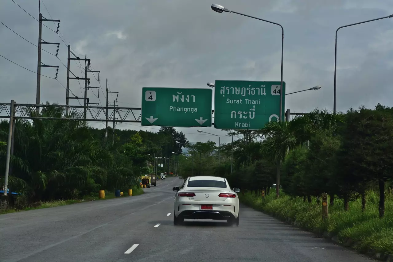 'กลับรถ' หรือ 'ยูเทิร์น' ยังไงไม่ให้เกิดอันตราย