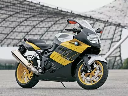 ย้อนรอยประวัติศาสตร์มอเตอร์ไซค์ BMW (ตอนที่2)