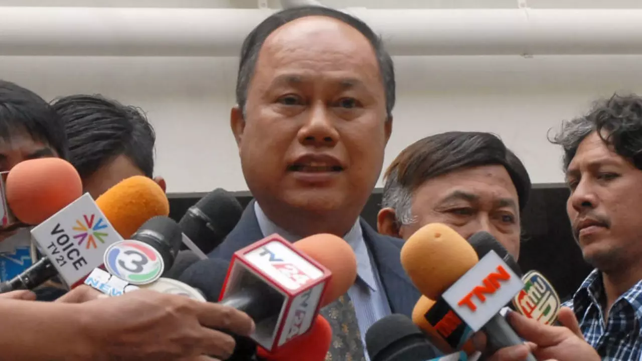 ยึดเงิน 'ยิ่งลักษณ์' วิษณุอ้าง คําสั่งปกครอง!