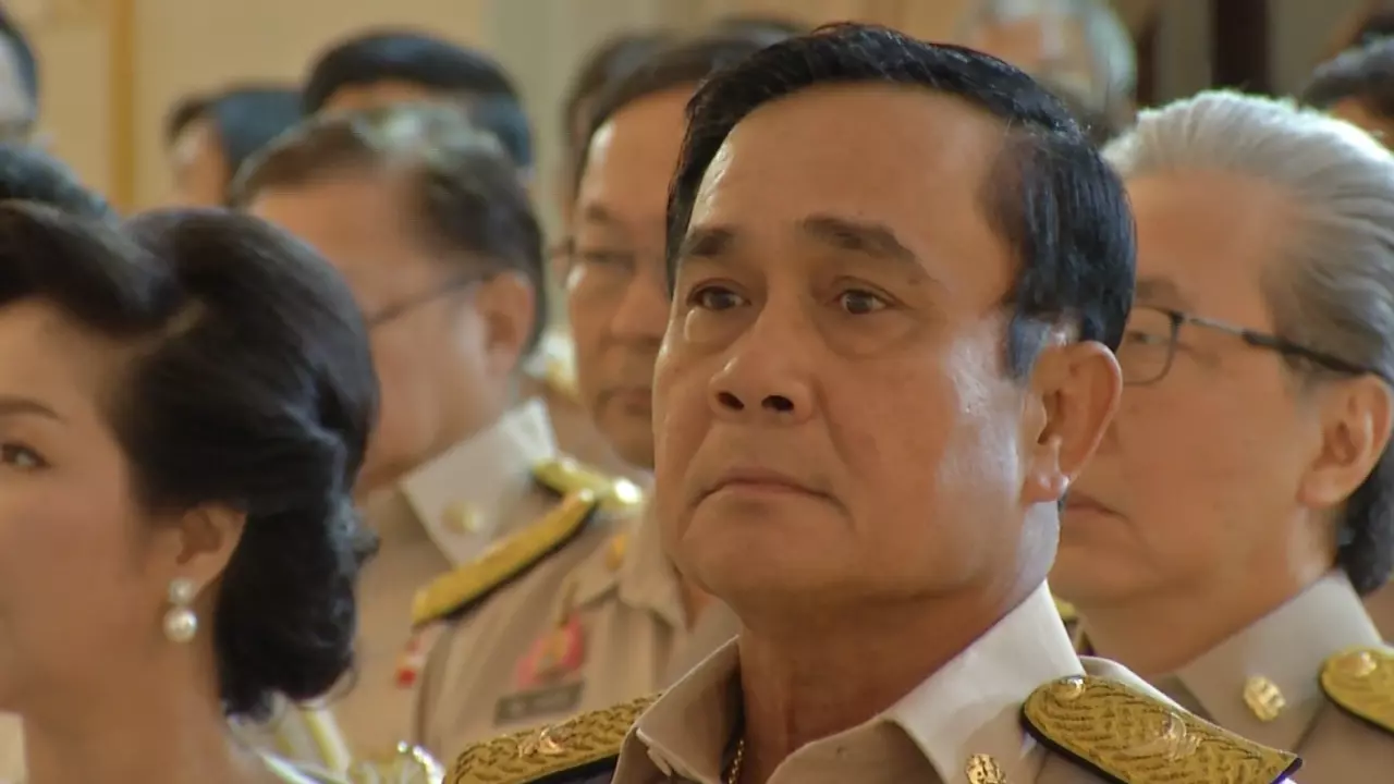 ยึดเงิน 'ยิ่งลักษณ์' วิษณุอ้าง คําสั่งปกครอง!