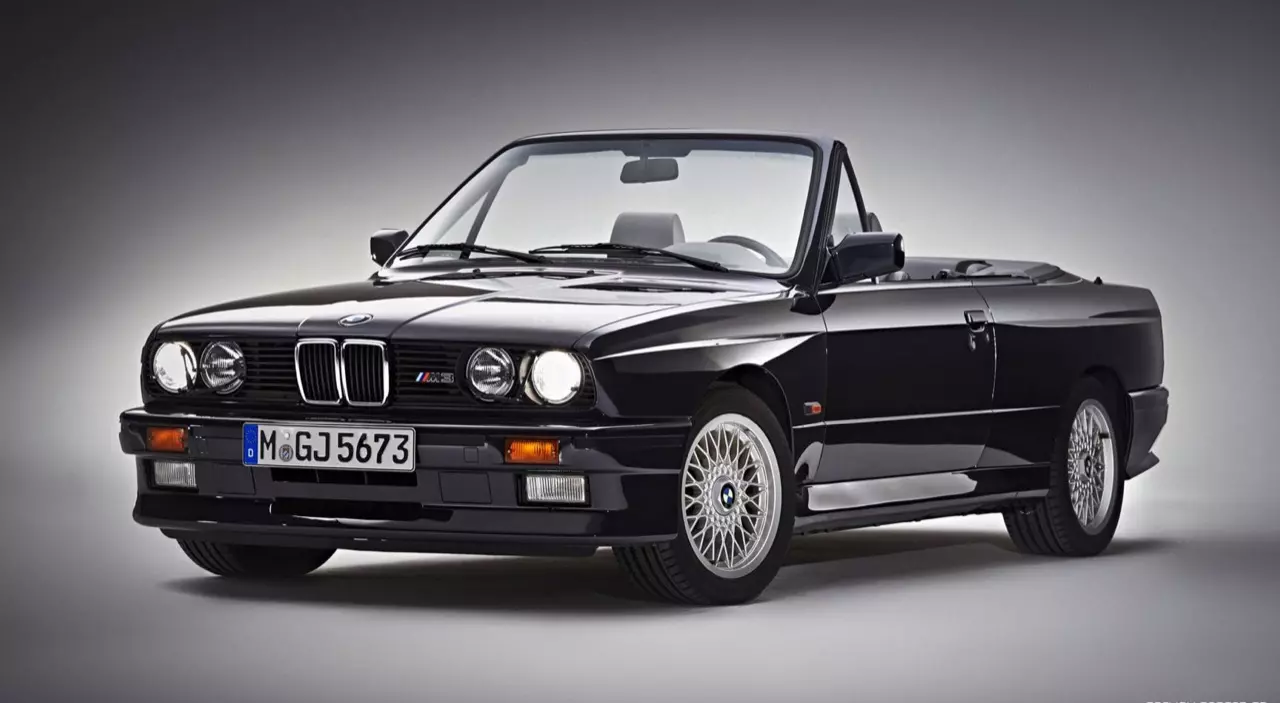 ทดสอบ BMW 430i CONVERTIBLE LUXURY LINE